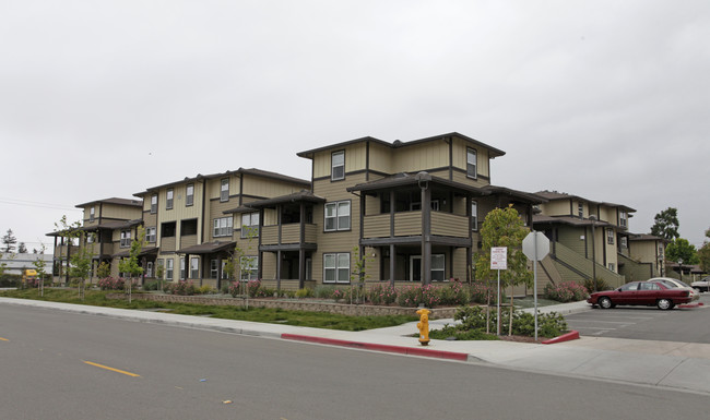 Walker Landing in Hayward, CA - Building Photo - Building Photo