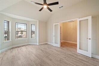 612 Kyle Dr in Tioga, TX - Building Photo - Building Photo