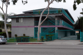 815 Centinela Ave in Inglewood, CA - Building Photo - Building Photo