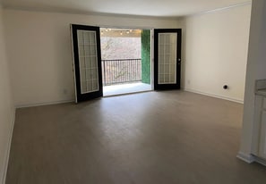 3615 Essex Ave in Atlanta, GA - Building Photo