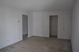 2 Fairfield Ave in Norwalk, CT - Foto de edificio - Building Photo