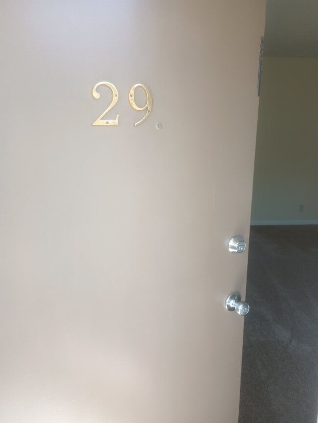 9405 California Ave, Unit 29