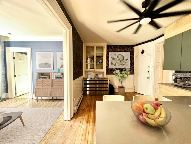 property at 712 Willow Ave