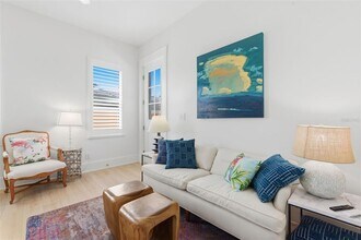 345 Bailey St in Safety Harbor, FL - Building Photo - Building Photo