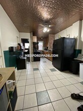 141 George St, Unit 1 in Medford, MA - Building Photo - Building Photo