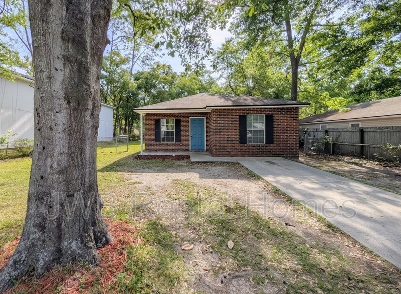 1215 Neva St in Jacksonville, FL - Building Photo