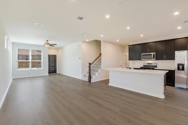 property at 2500 Forest Creek Dr
