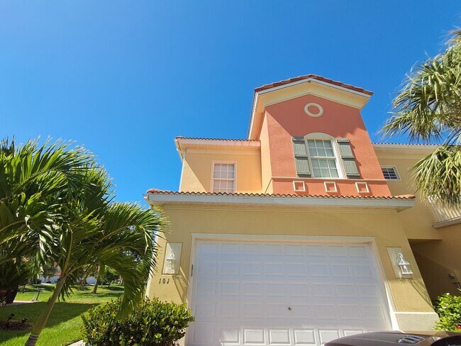 property at 16228 Via Solera Cir