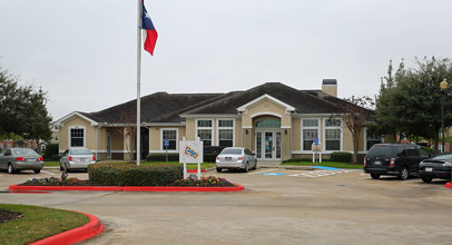 Kimberly Pointe in Houston, TX - Foto de edificio - Building Photo