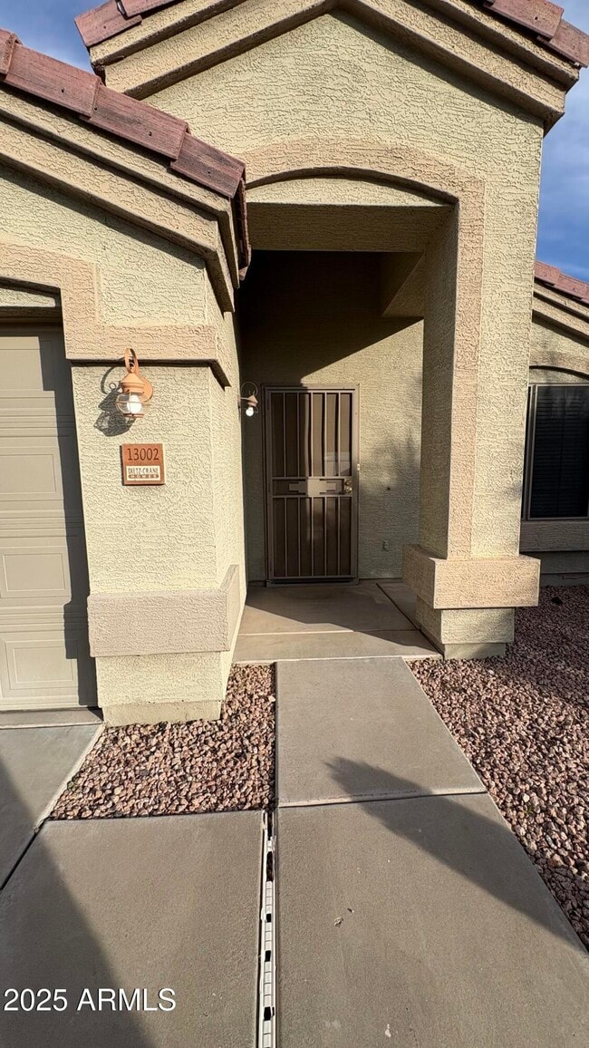 13002 W Hearn Rd in El Mirage, AZ - Building Photo - Building Photo