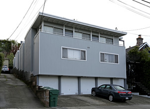 764 Walker Ave in Oakland, CA - Building Photo - Building Photo