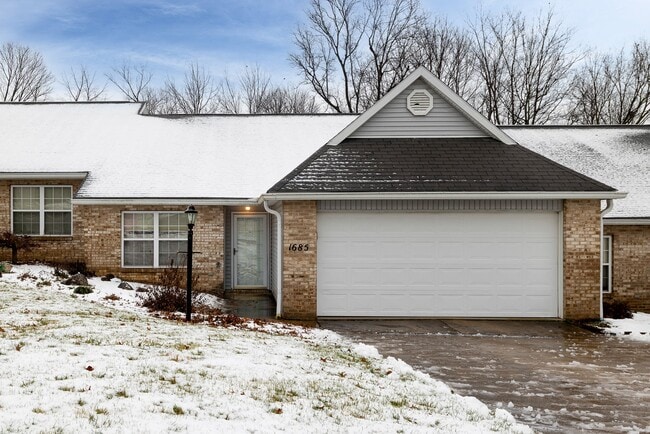 1685 Riva Ridge Dr in Mansfield, OH - Building Photo - Building Photo