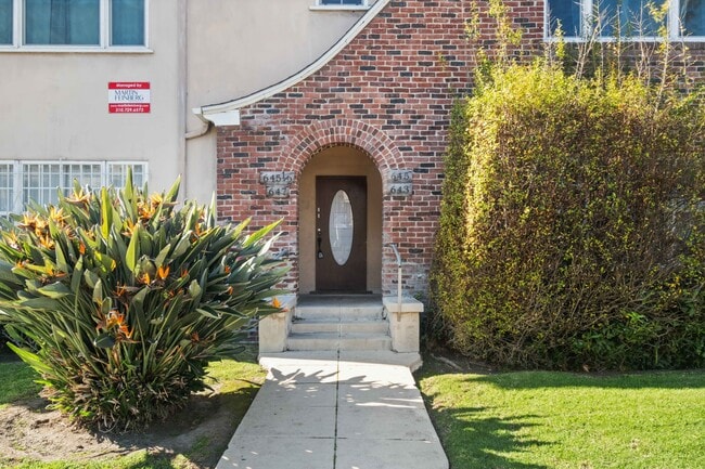 645 S Detroit St in Los Angeles, CA - Building Photo - Building Photo