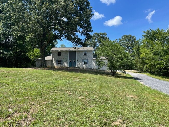 property at 11472 US-62