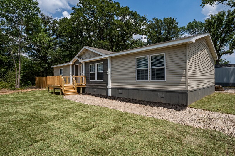 202 Wild Flower Dr in Gun Barrel City, TX - Building Photo