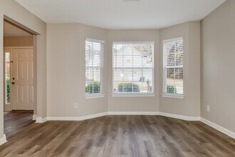 6686 Pole Creek Dr in Lithonia, GA - Building Photo - Building Photo