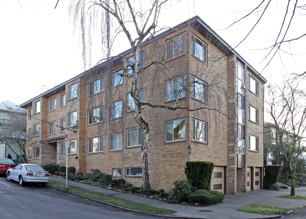 Wakefield Manor in Seattle, WA - Foto de edificio