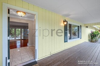 1894 E Cotati Ave in Penngrove, CA - Foto de edificio - Building Photo