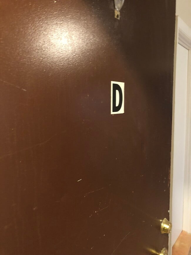 528 Kuethe Rd NE, Unit A in Glen Burnie, MD - Building Photo - Building Photo