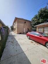 643 57th St in Los Angeles, CA - Building Photo - Building Photo