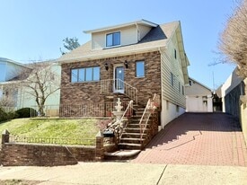 47 Harding Ct in Garfield, NJ - Building Photo