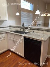 2121 E Brandywine Ln in Fresno, CA - Building Photo - Building Photo