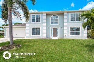 597 Breakwater Terrace in Sebastian, FL - Building Photo