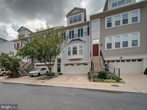 113 Lake Cook Dr in Alexandria, VA - Building Photo - Building Photo