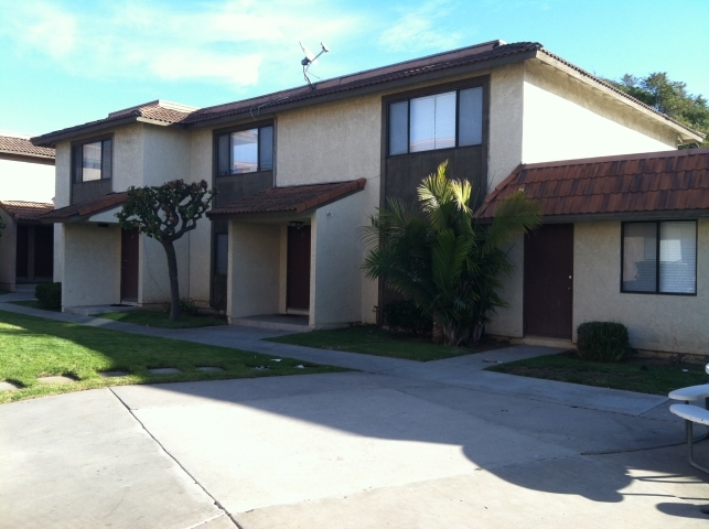 2202 Hess Cir in Huntington Beach, CA - Building Photo - Building Photo