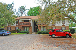 Calumet Villas Apartments