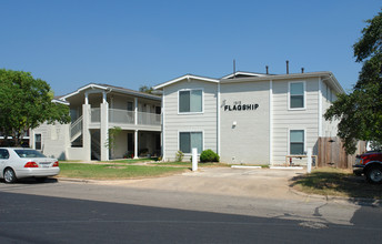 Flagship Apartments in Austin, TX - Foto de edificio - Building Photo