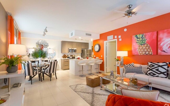 Avalon Bonterra in Hialeah, FL - Building Photo - Building Photo