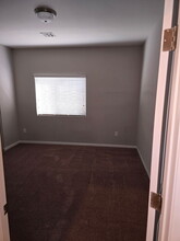 4810 Horseman Ct in Las Vegas, NV - Building Photo - Building Photo