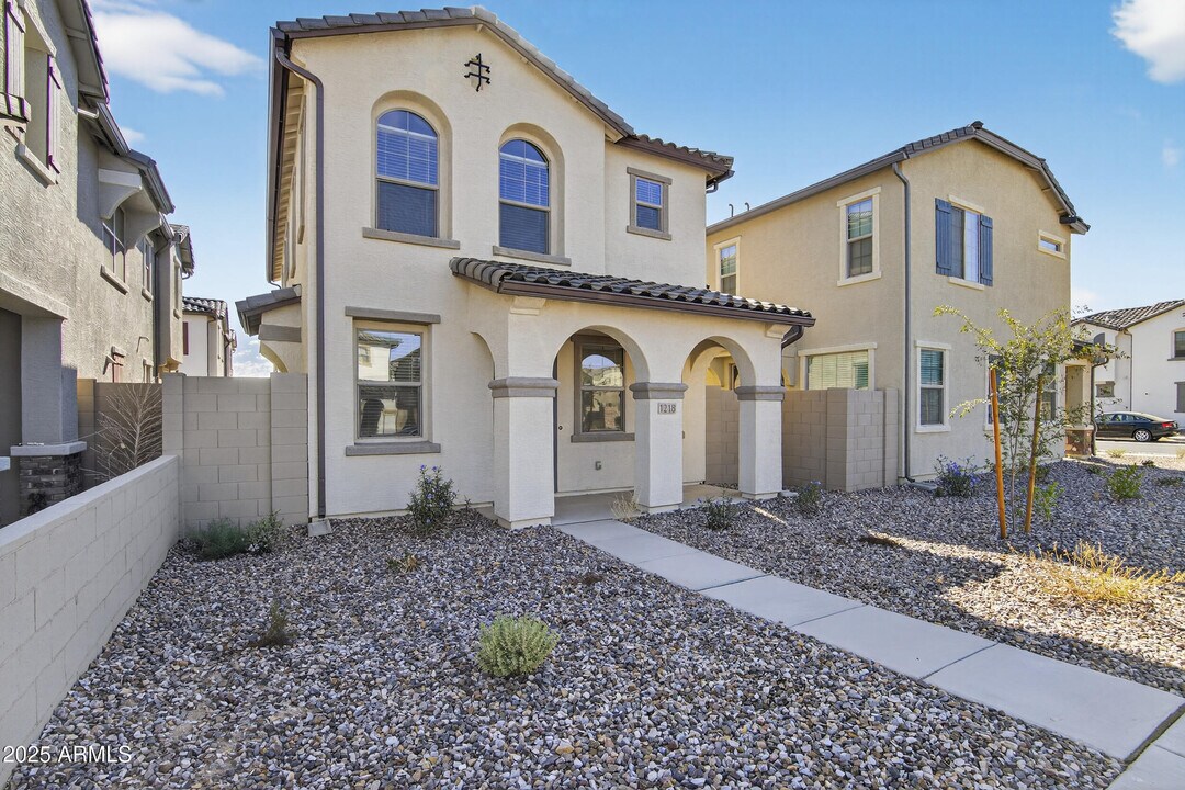 1218 W Sparrow Dr in Queen Creek, AZ - Building Photo