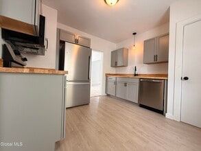 13 Darwin Ave in Glens Falls, NY - Building Photo - Building Photo