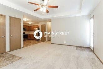 1404 Eagle Dr in Pleasant Hill, MO - Building Photo - Building Photo