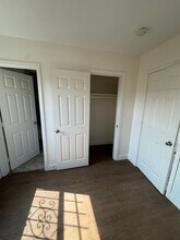 8860 S Central Ave in Los Angeles, CA - Building Photo - Building Photo