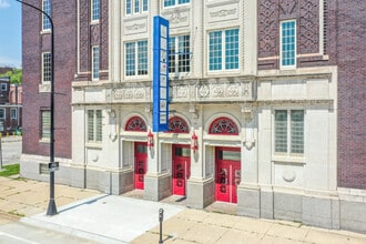 Park Avenue Lofts in Waterloo, IA - Foto de edificio - Building Photo