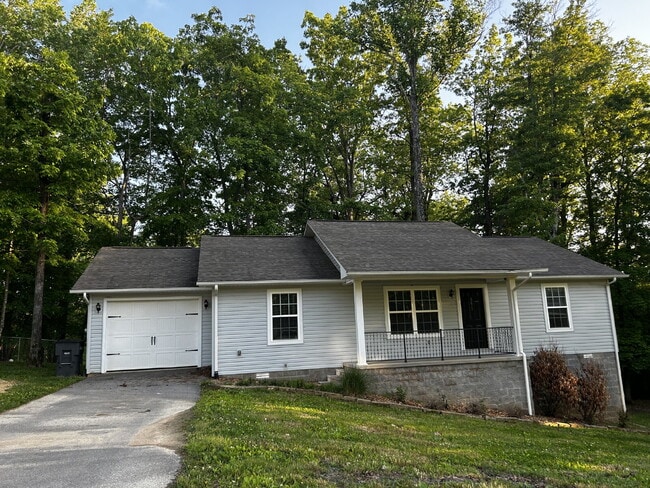 591 Forrest Cove Ln