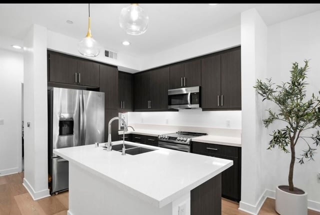 7641 University Ave, Unit 105 in La Mesa, CA - Building Photo - Building Photo