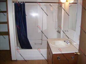 171 SW Lewis St in Chehalis, WA - Building Photo - Building Photo