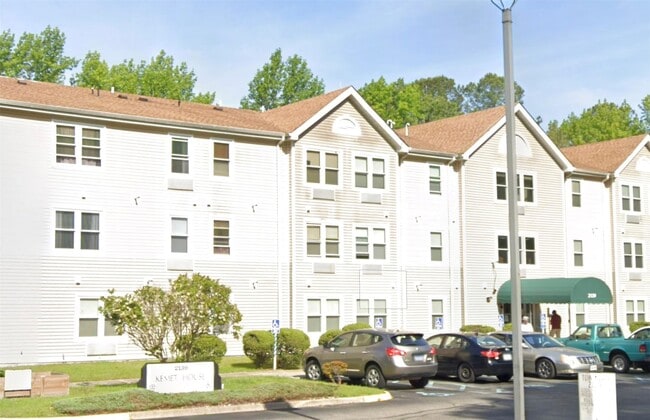 2139 Broadmoor Ave in Chesapeake, VA - Building Photo - Building Photo