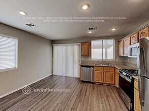 7849 Wavering Pine Dr in Las Vegas, NV - Building Photo - Building Photo
