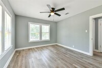 4615 Schroeder St photo'