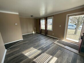 25323 Fern St in Roseville, MI - Building Photo - Building Photo