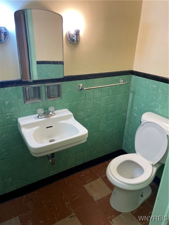 property at 41 Castle Ct