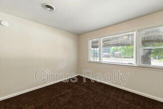 2113 Victoria Blvd in Hampton, VA - Building Photo - Building Photo