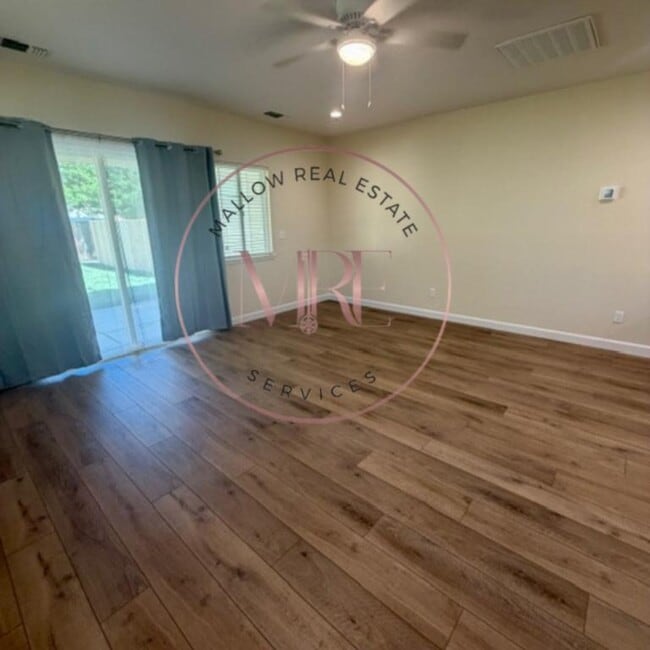 1231 1/2 Eunice Dr in Woodland, CA - Building Photo - Building Photo