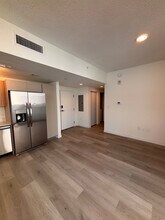 2389 NE 172nd St, Unit S1 in North Miami Beach, FL - Foto de edificio - Building Photo