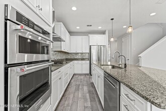 548 Kendall Crossing Dr in Saint Johns, FL - Foto de edificio - Building Photo